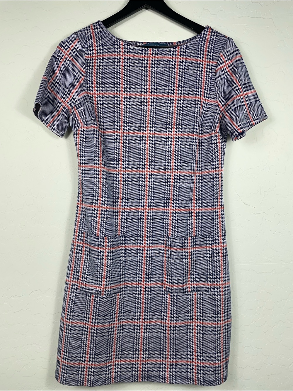 Plaid Short Sleeve Shift Dress in Navy and Pink